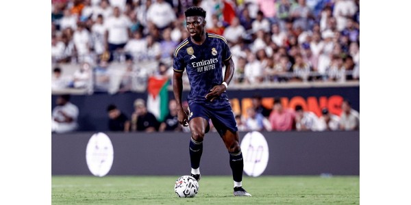 Camisa reserva do Real Madrid na nova temporada dá significado demais Camisa reserva do Real Madrid na nova temporada dá significado demais